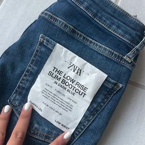 Brand new Zara jeans size 24 low rise bootcut